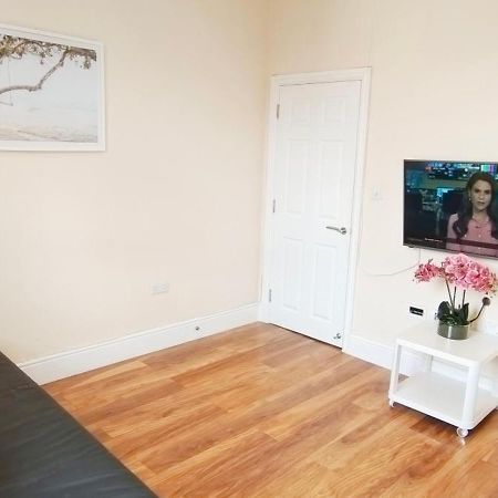 Rose 4 At Hammersmith Лондон Экстерьер фото